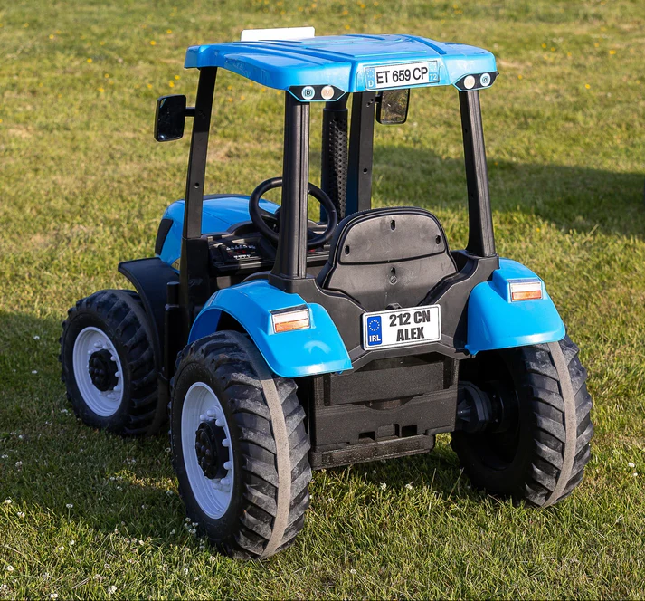 LICENSED NEW HOLLAND T7 TRACTOR 24V